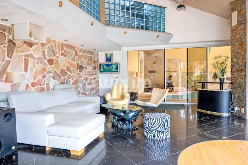 Vente Maison Veigy-Foncenex 20&nbsp;Pièces 385&nbsp;m²