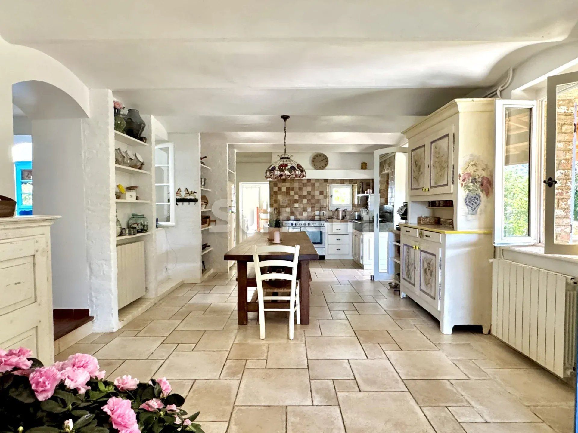 propriété 13 Pièces en vente sur Laval-Pradel (30110)