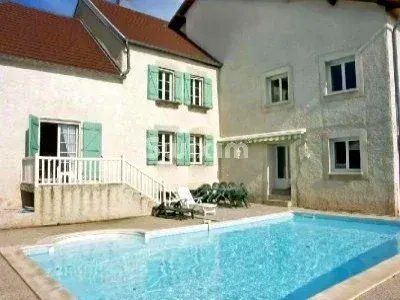 maison 7 Pièces en vente sur Serre-les-Moulières (39700)
