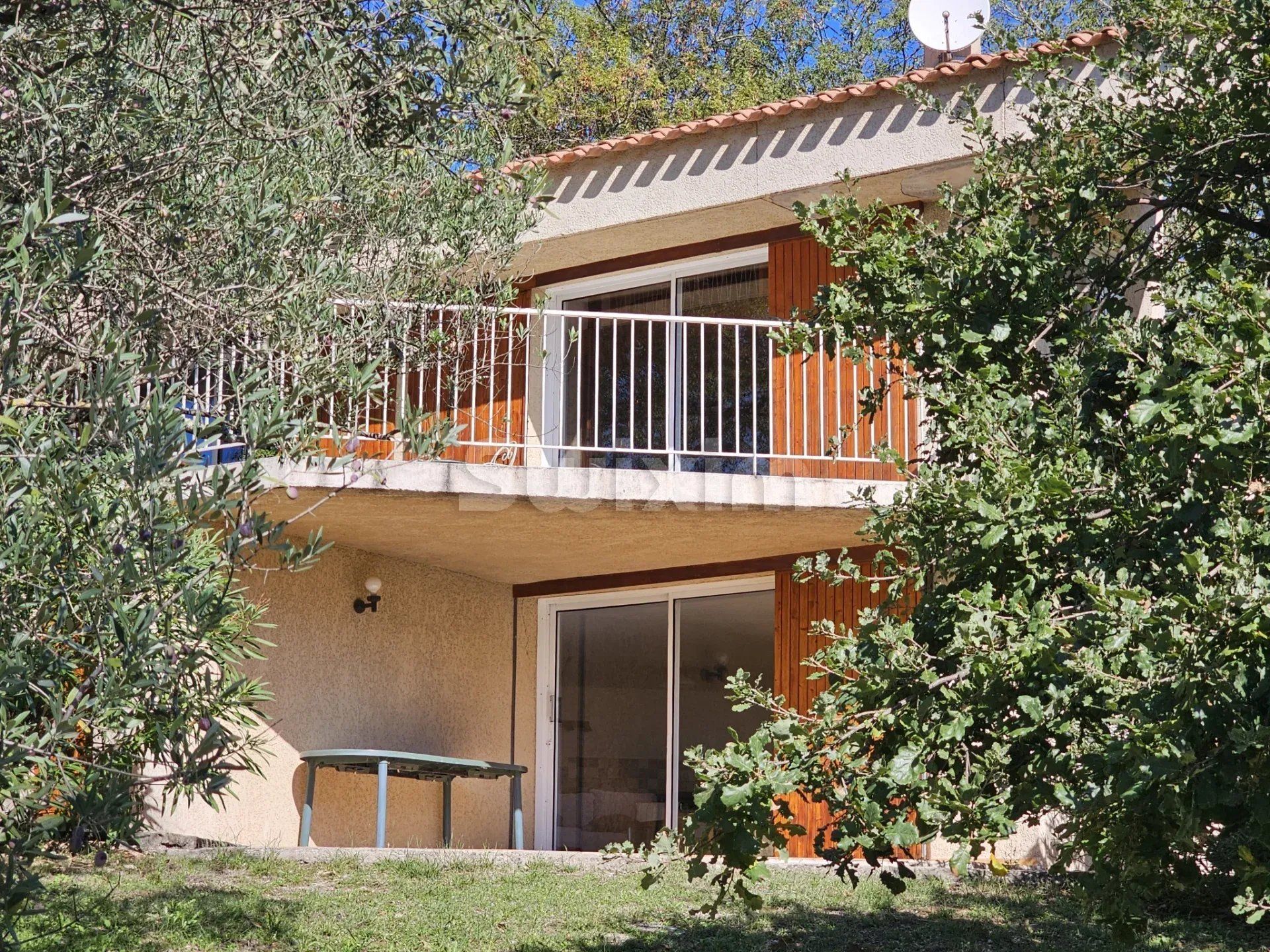 Maison 8 pièces 214 m² · à Vézénobres · 214 m² · 525 000 €