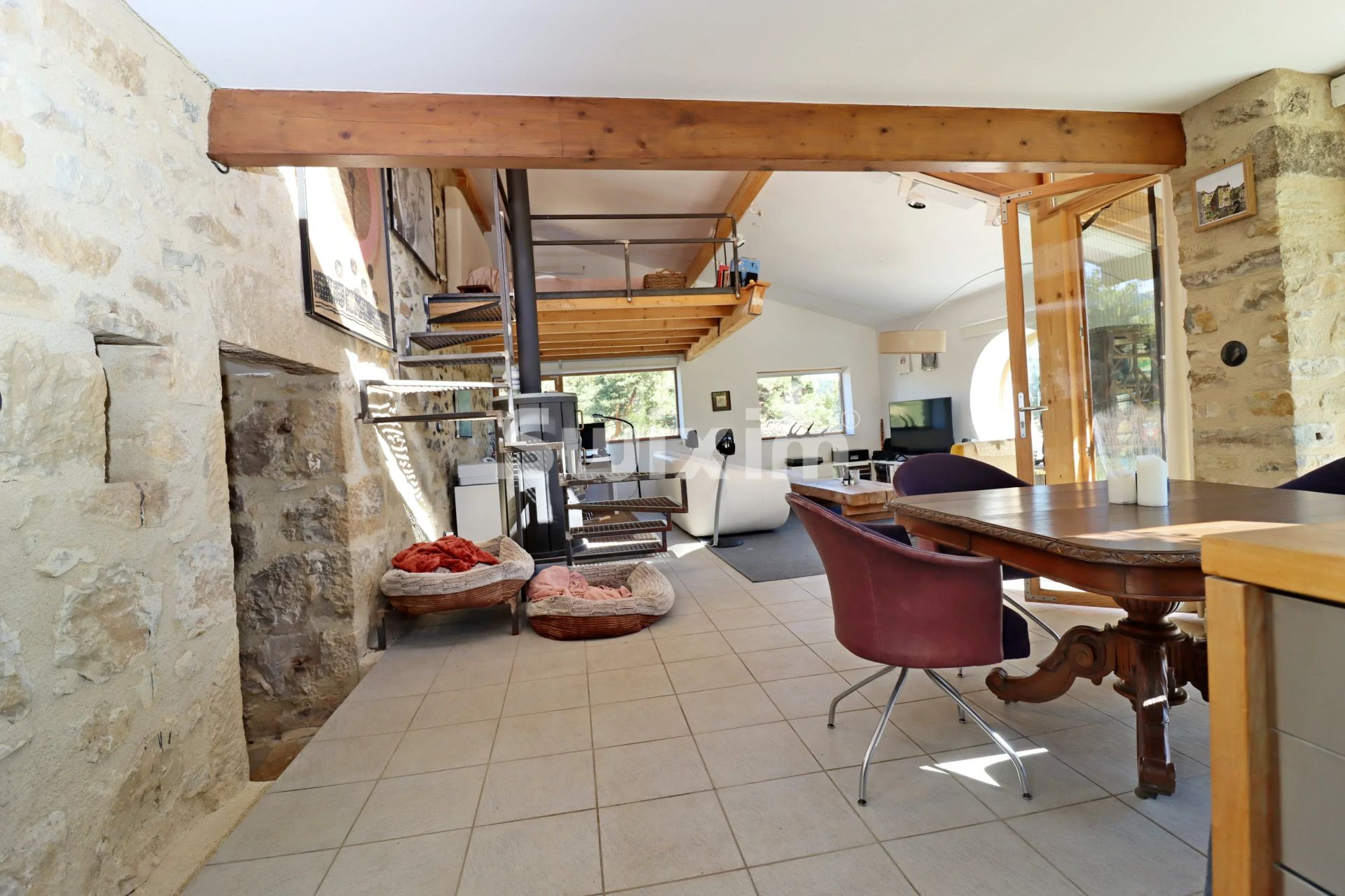 propriété 7 Pièces en vente sur Roussieux (26510)