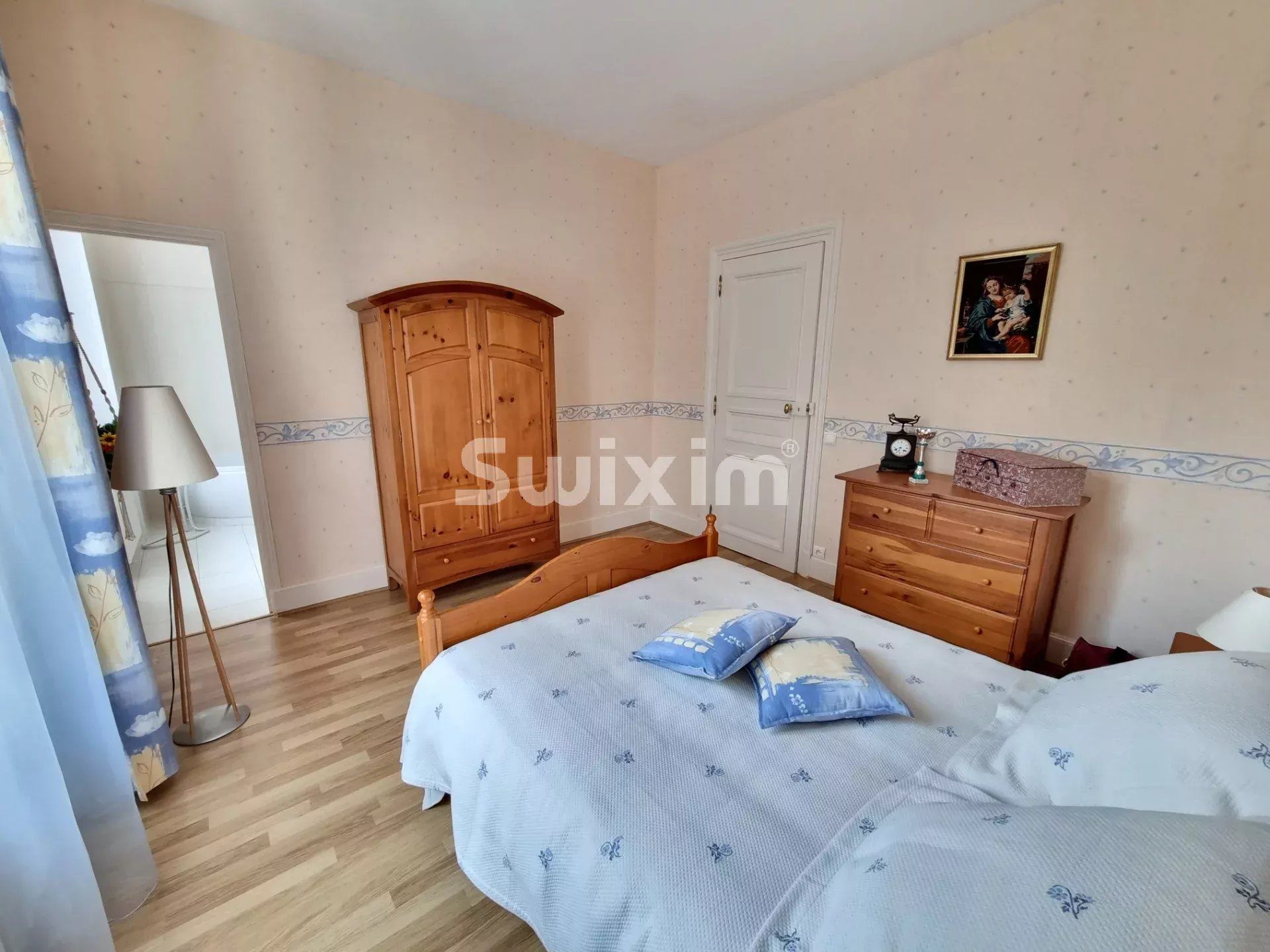 propriété 14 Pièces en vente sur Varennes-Vauzelles (58640)