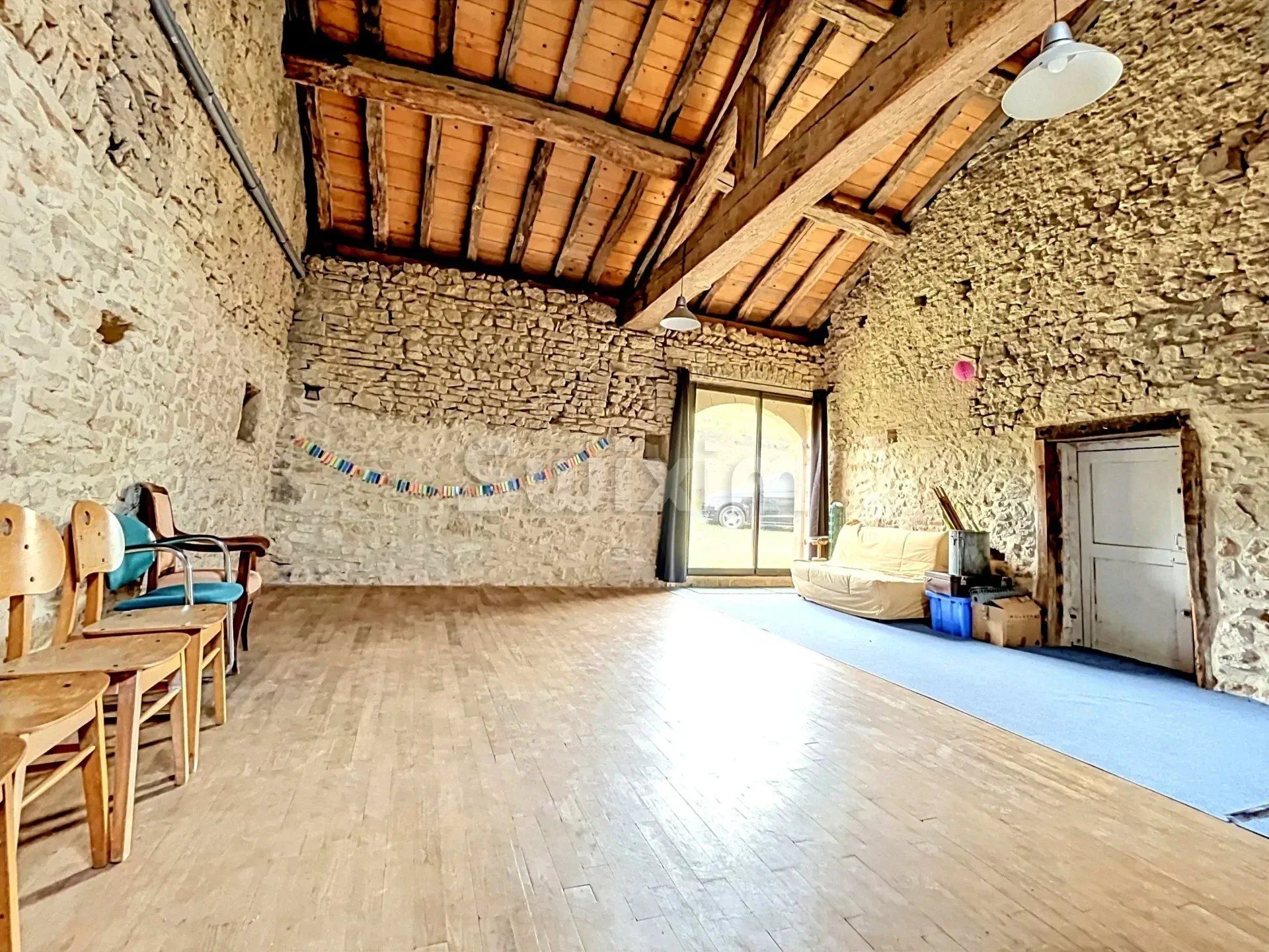 maison 7 Pièces en vente sur Tossiat (01250)