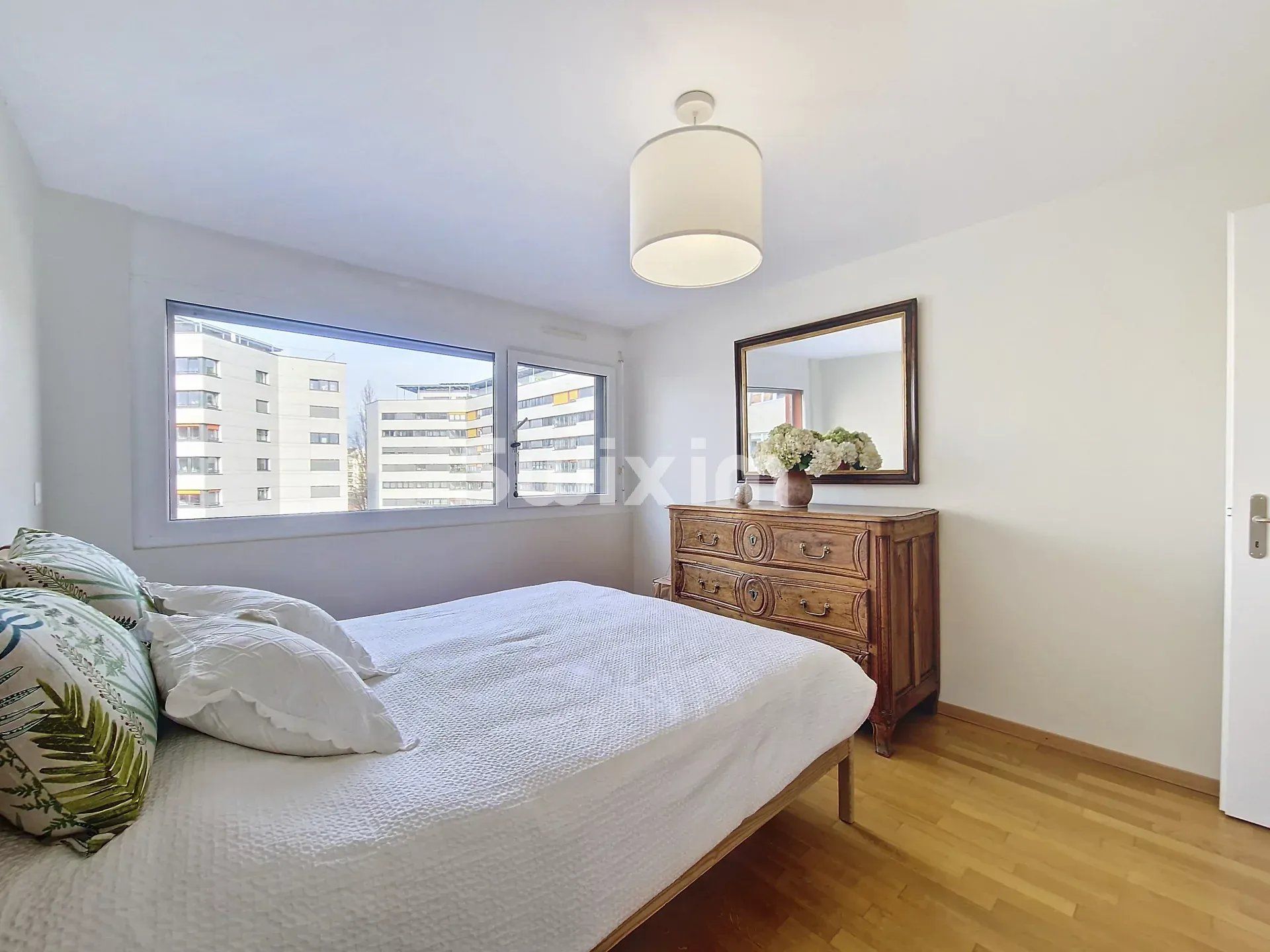 apartment 4 Rooms for rent on Genève (1205)