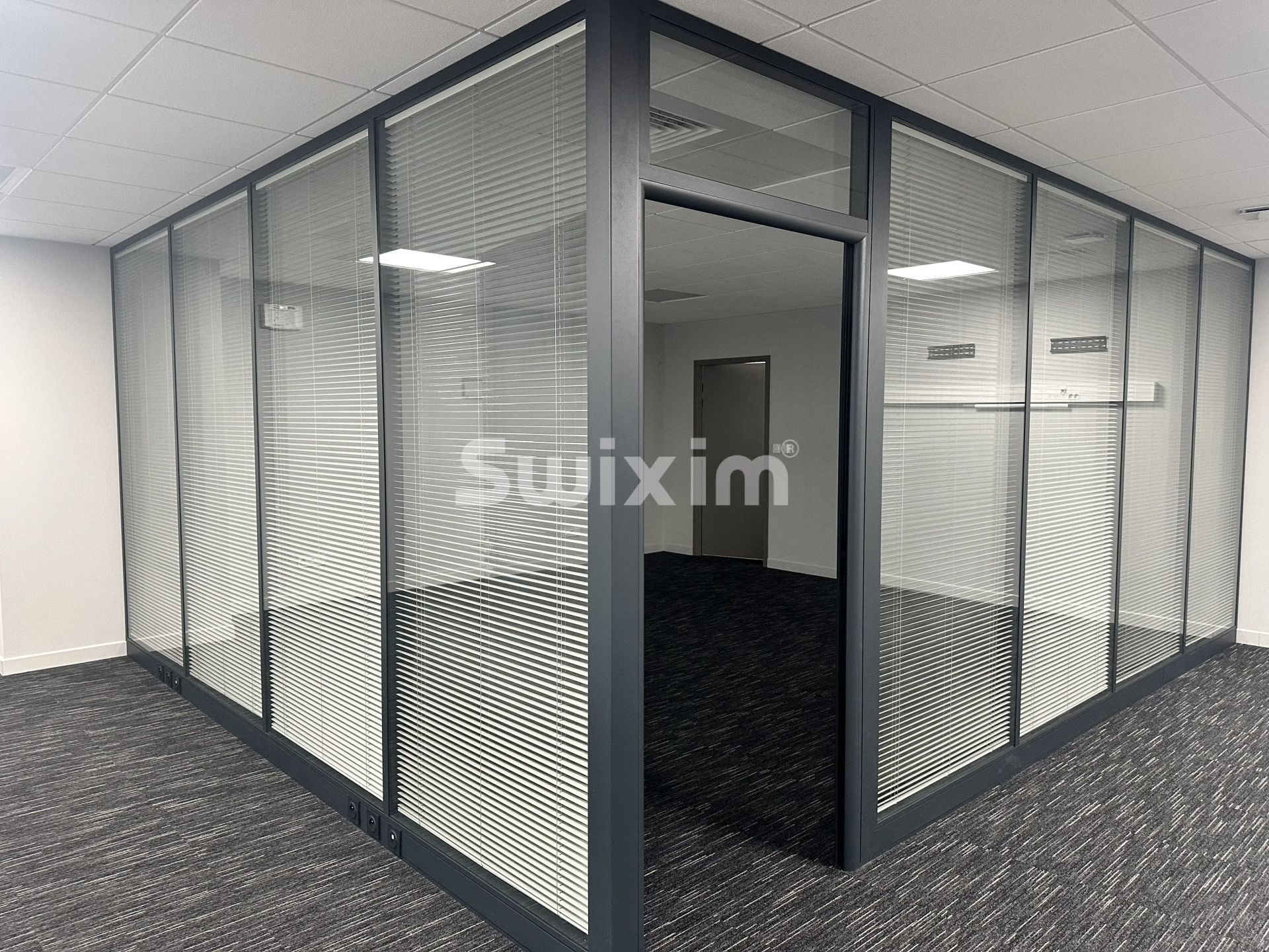 business premises 1 room for rent on Bourg-en-Bresse (01000)
