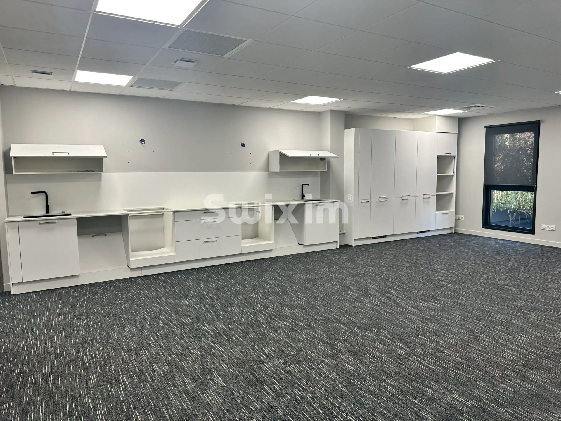 business premises 1 room for rent on Bourg-en-Bresse (01000)