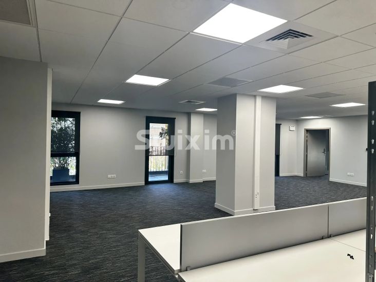 Rental Business premises Bourg-en-Bresse 1&nbsp;room 260.01&nbsp;m²