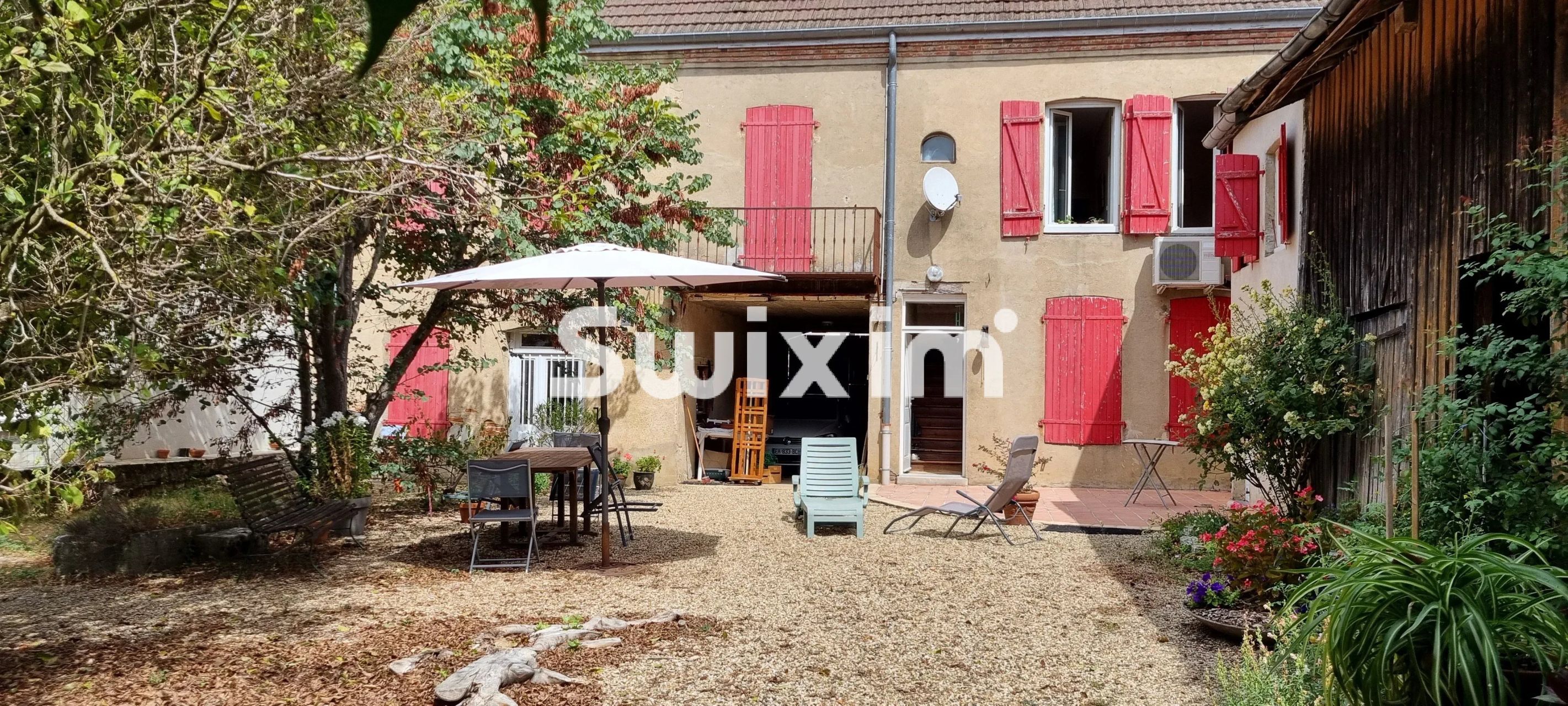 casa 11 Salas en venta en Lons-le-Saunier (39000)