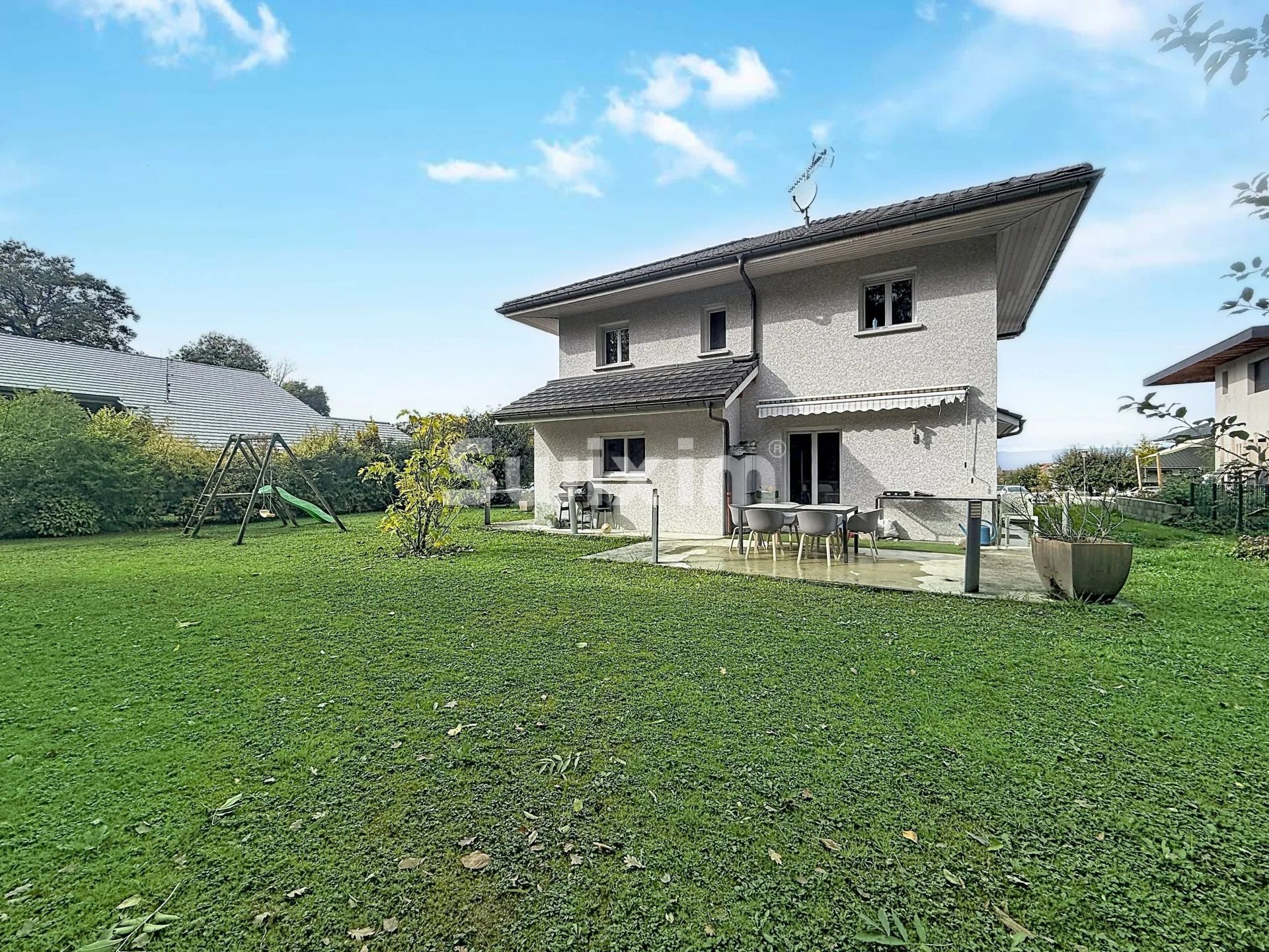 house 5 Rooms for sale on Margencel (74200)