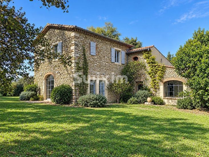 Vente Maison La Bégude-de-Mazenc 6&nbsp;Pièces 213&nbsp;m²