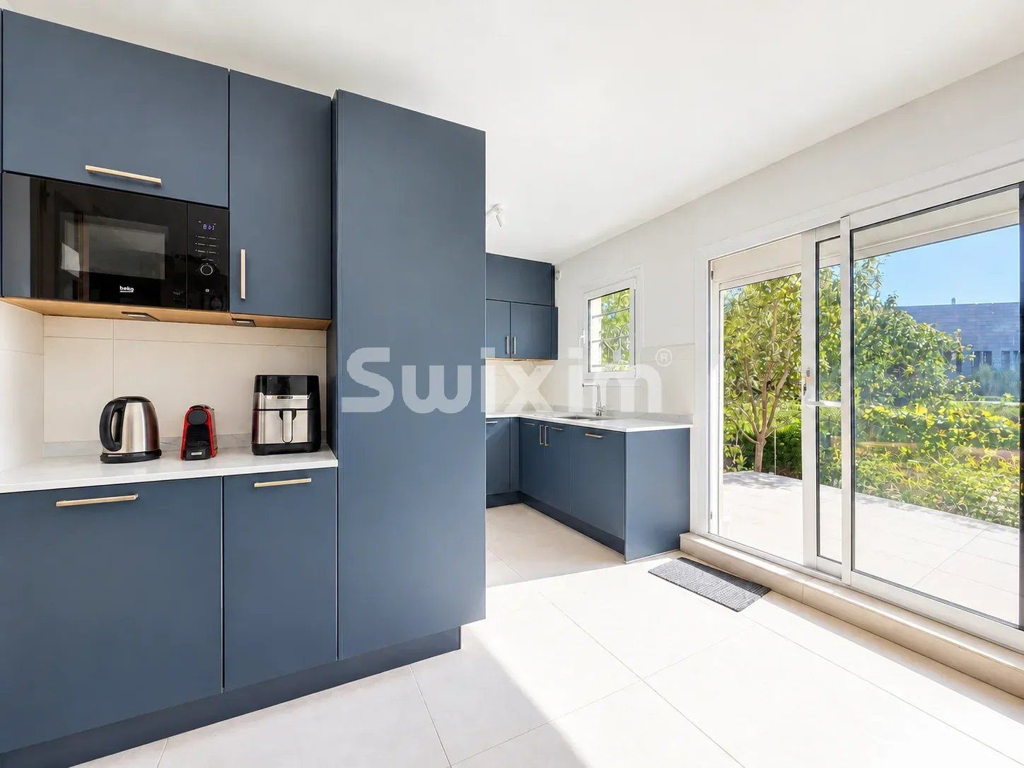 Maison 11 pièces 290 m² · à Saint-Genis-Pouilly · 290 m² · 895 000 €