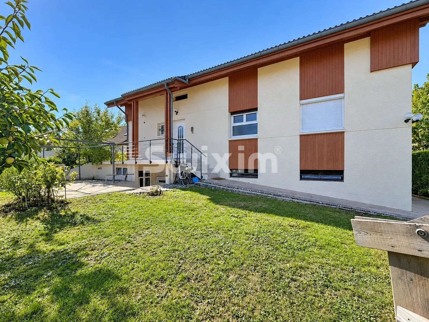 maison 11 Pièces en vente sur Saint-Genis-Pouilly (01630)