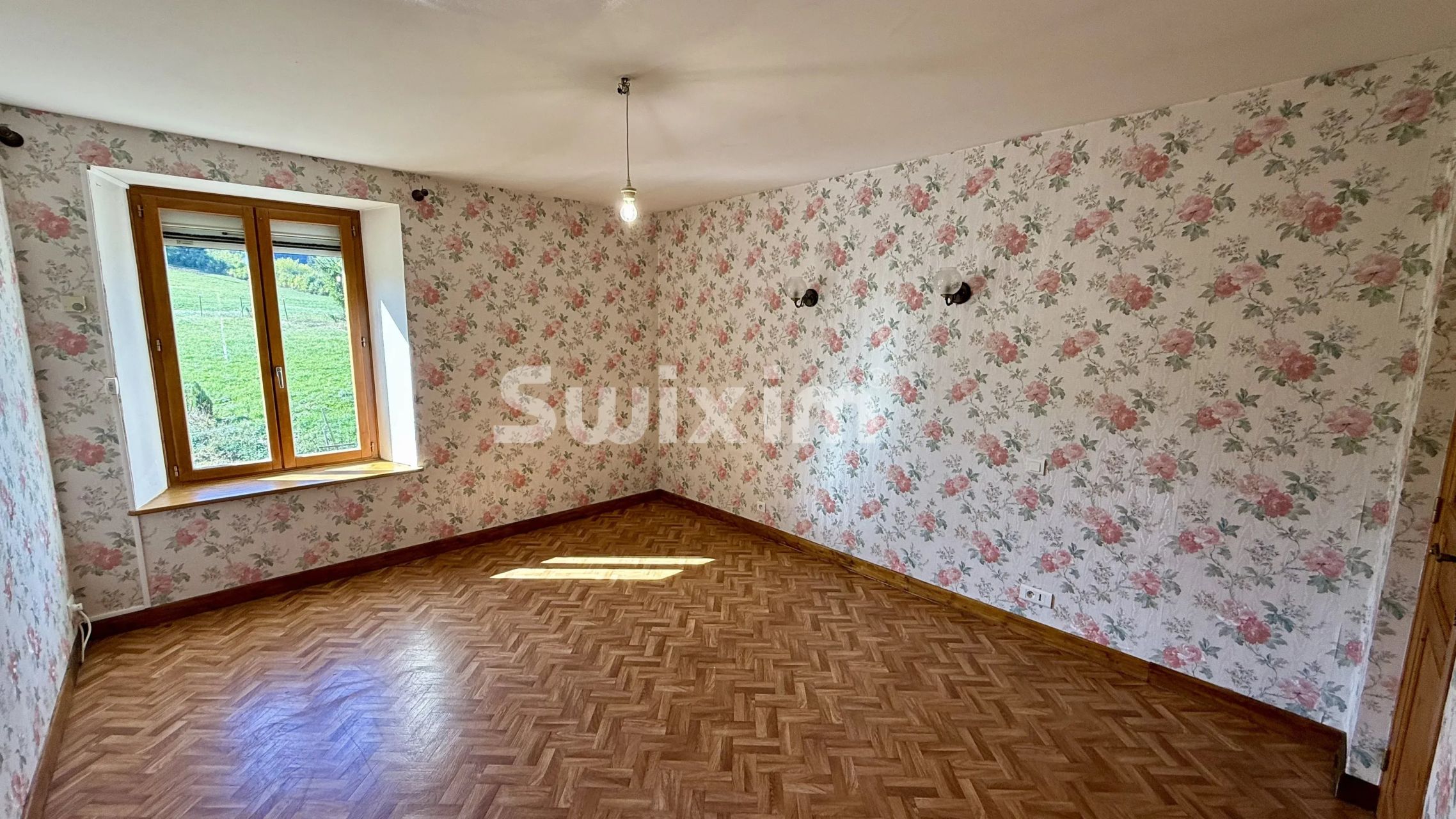 maison 8 Pièces en vente sur Foncine-le-Bas (39520)