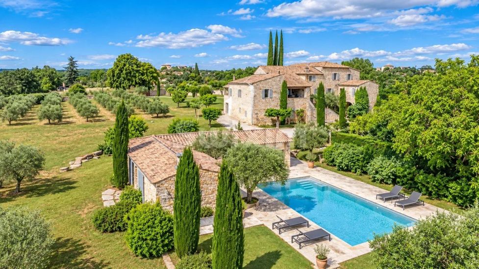 Vente Propriété Barjac 15&nbsp;Pièces 500&nbsp;m²