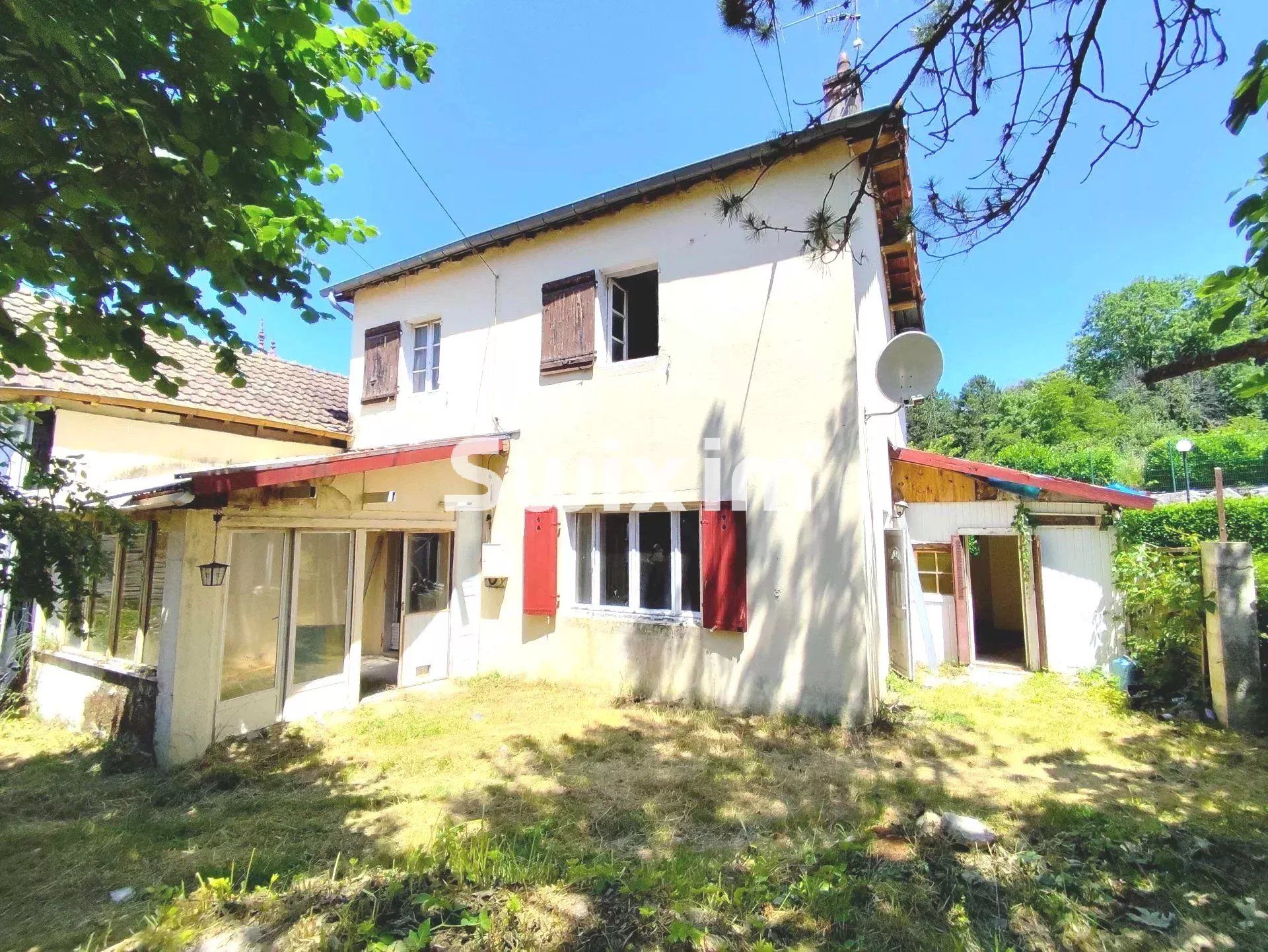 Vente Maison Lons-le-Saunier 8&nbsp;Pièces 147.19&nbsp;m²