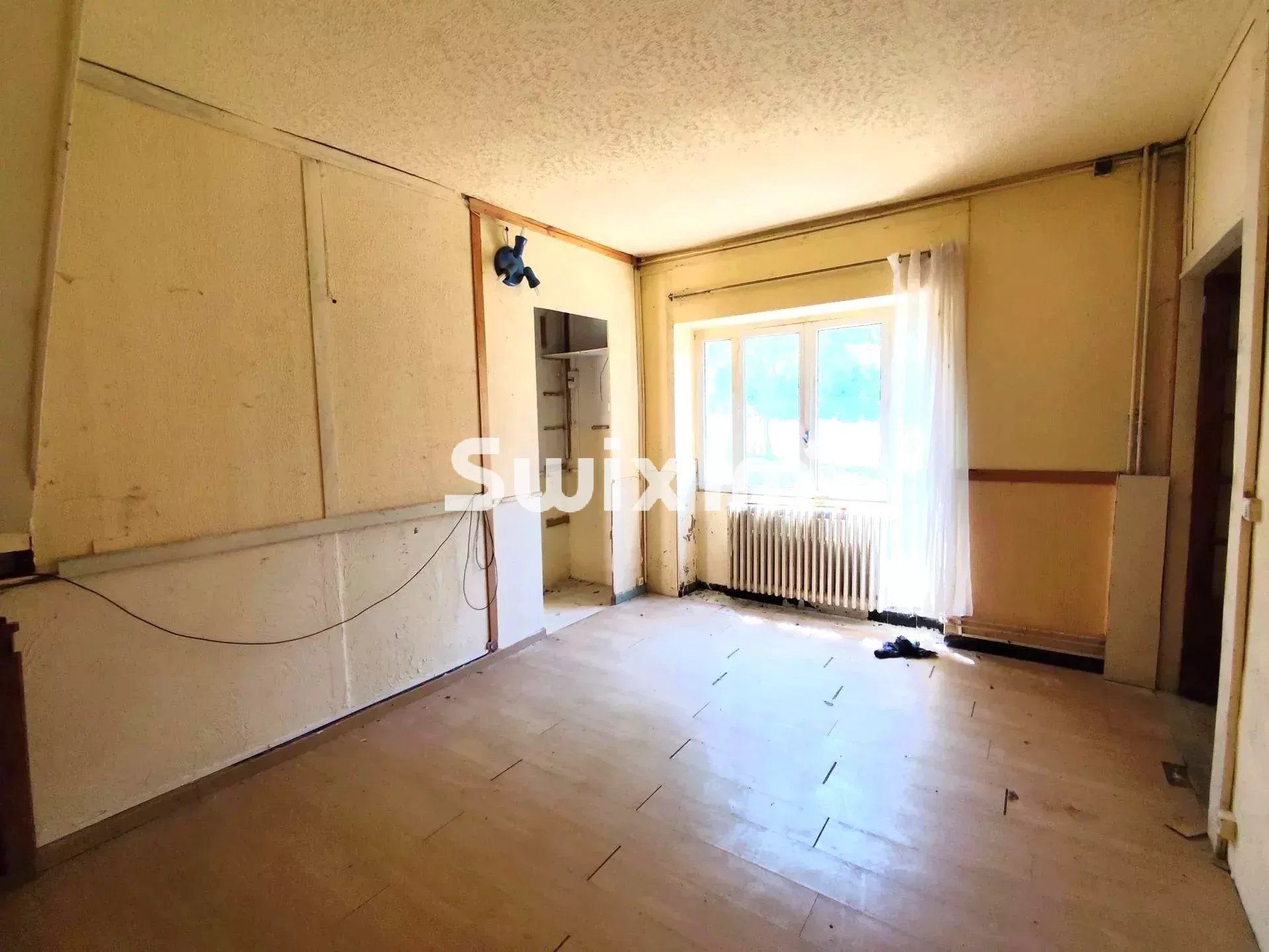 Vente Maison Lons-le-Saunier 8&nbsp;Pièces 147.19&nbsp;m²