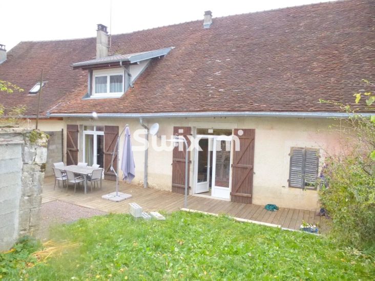 Sale House Lons-le-Saunier 5&nbsp;Rooms 92&nbsp;m²