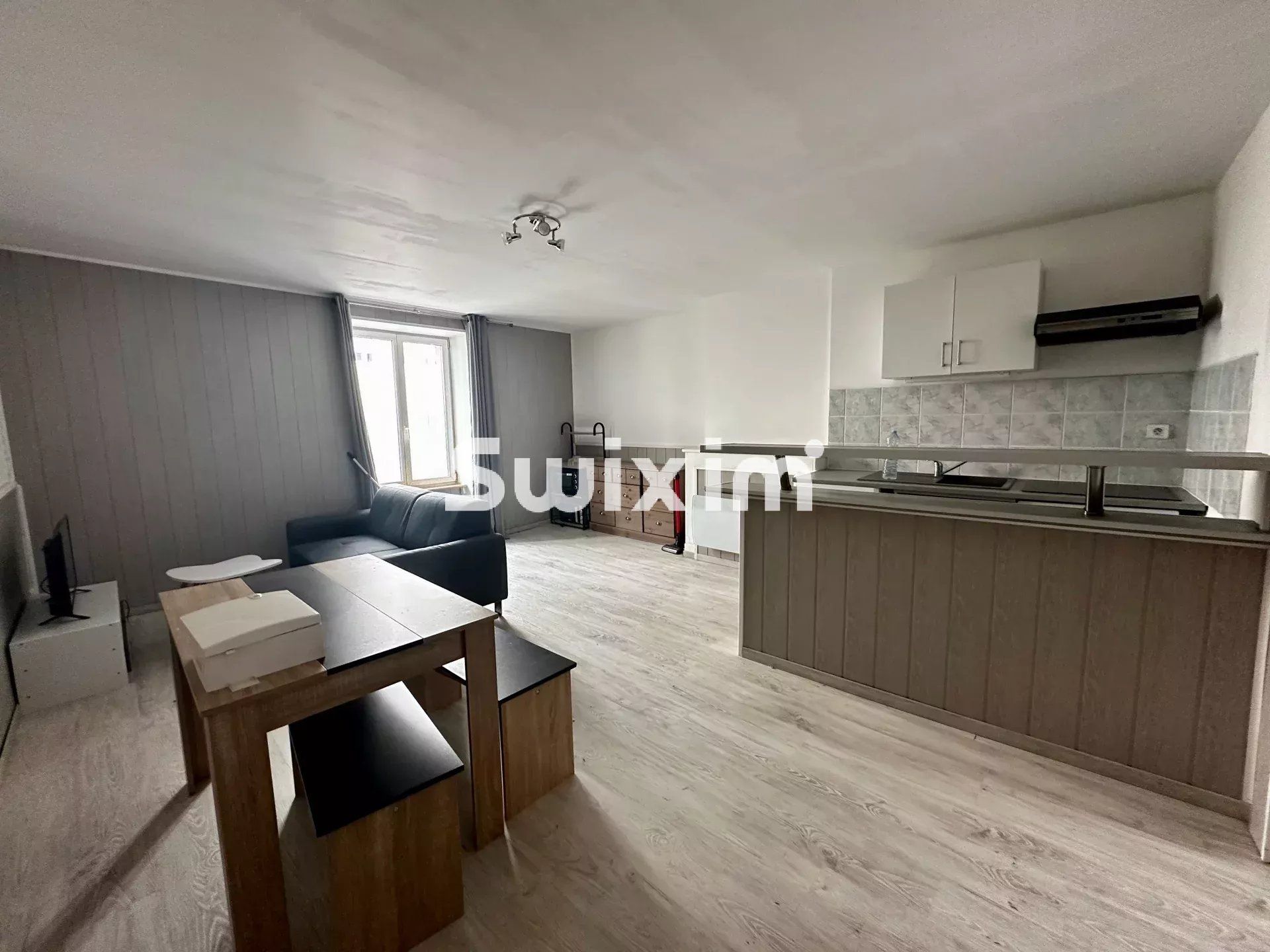 Vente Immeuble Lons-le-Saunier 12&nbsp;Pièces 235&nbsp;m²