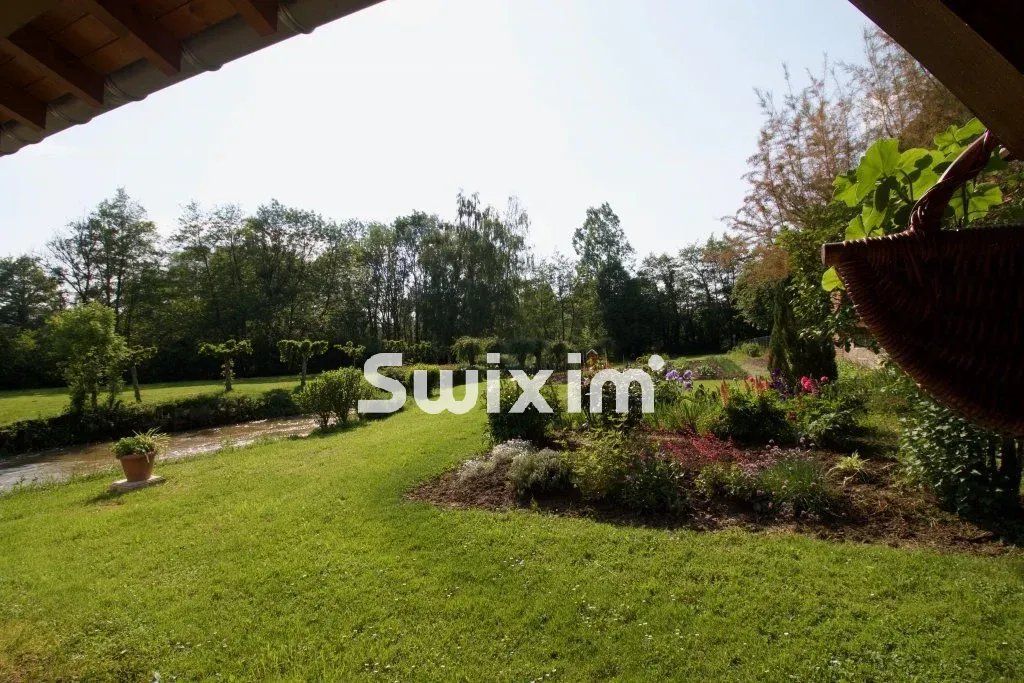 Sale House Lons-le-Saunier 5&nbsp;Rooms 73&nbsp;m²