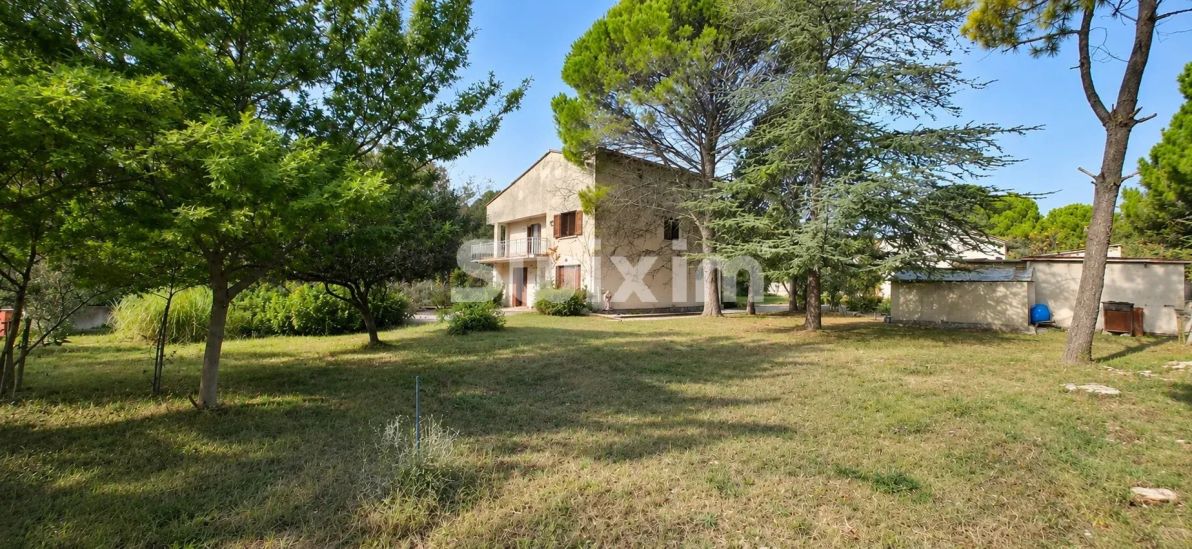 Vente Villa Saint-Restitut 8&nbsp;Pièces 160&nbsp;m²