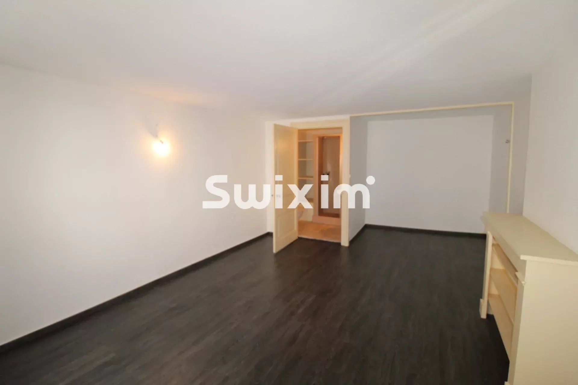 edificio 13 Salas en venta en Saint-Amour (39160)