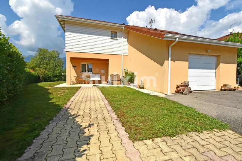 Sale House Ornex 7&nbsp;Rooms 146&nbsp;m²