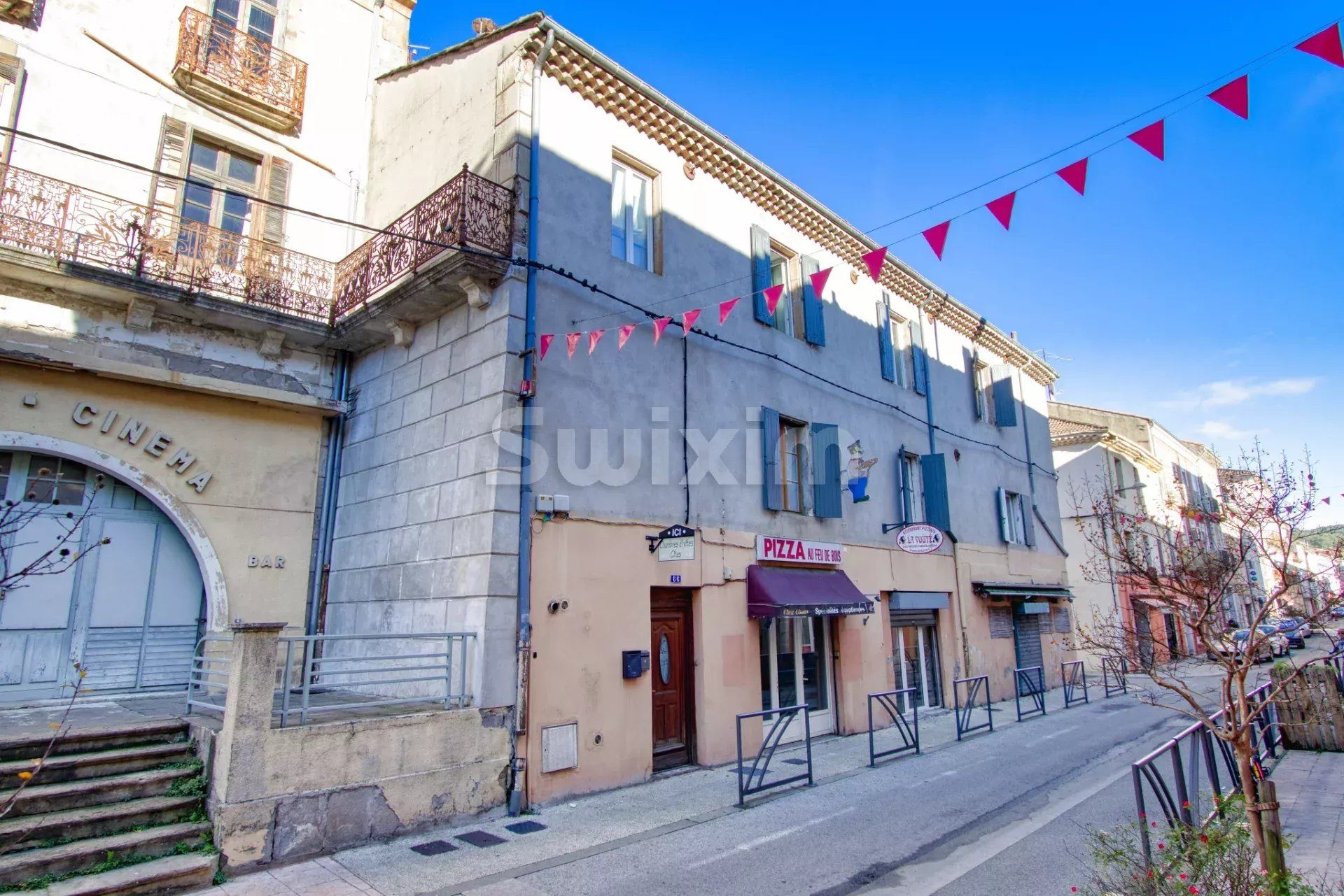 building 22 Rooms for sale on Bessèges (30160)
