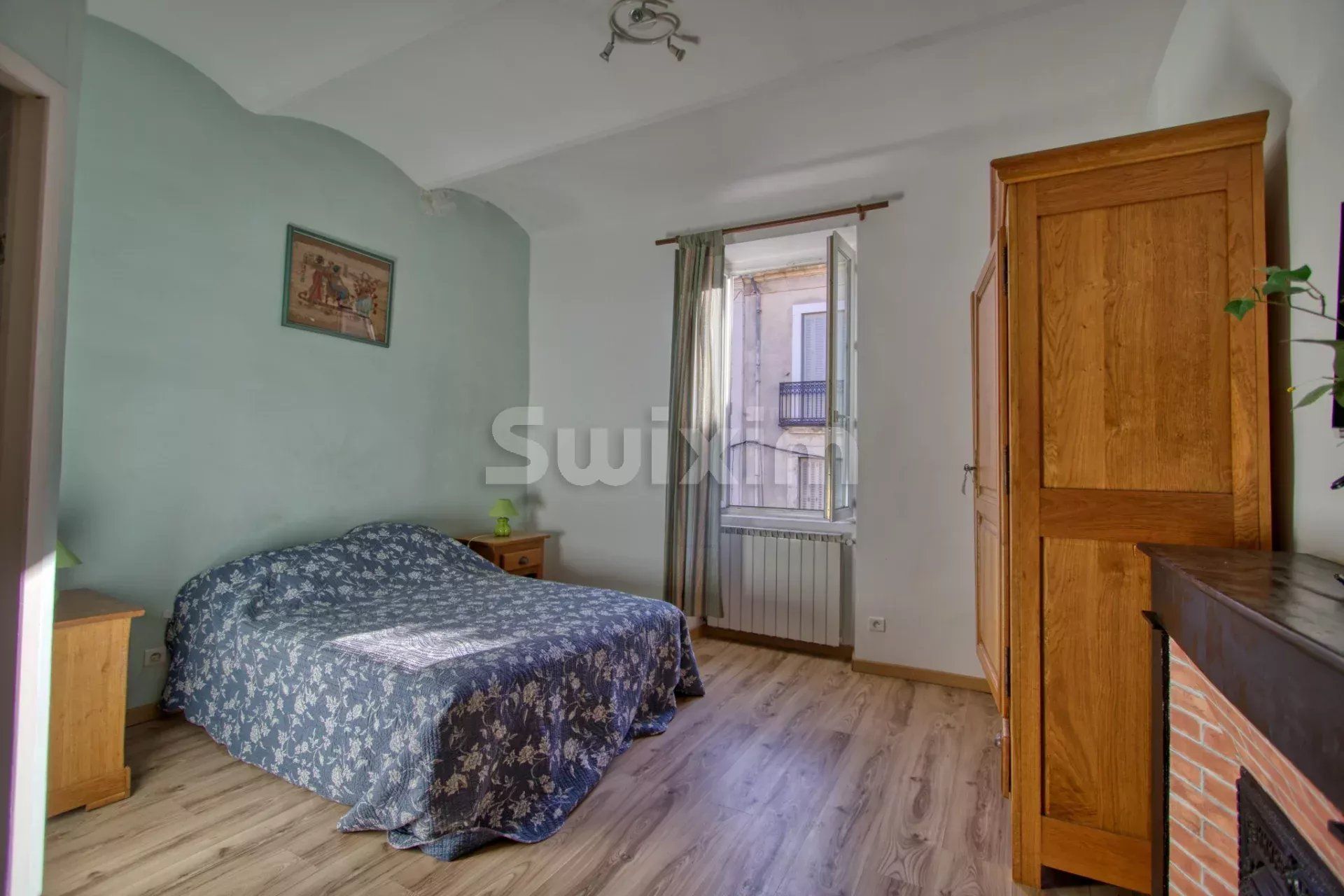 building 22 Rooms for sale on Bessèges (30160)