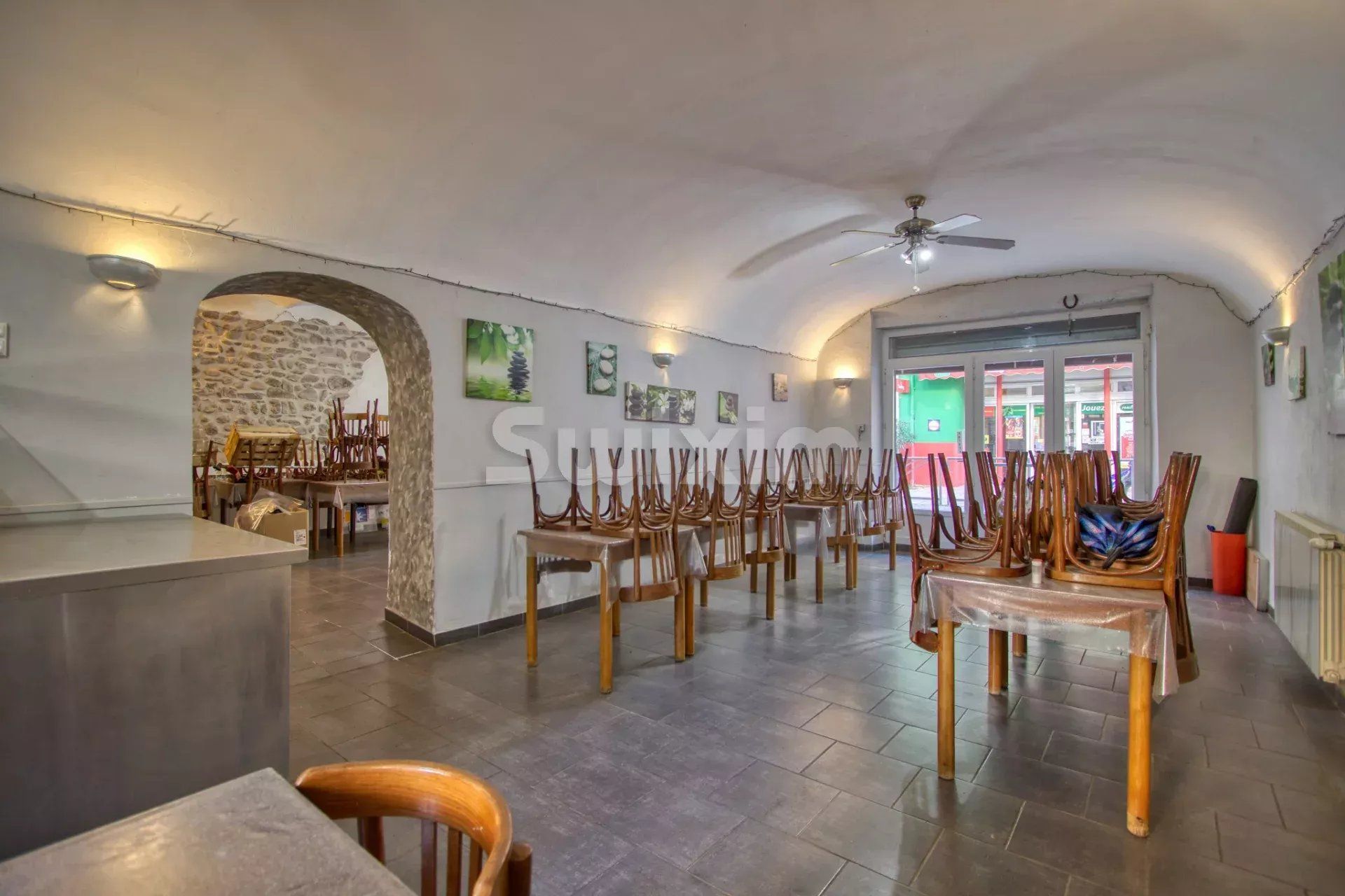 building 22 Rooms for sale on Bessèges (30160)