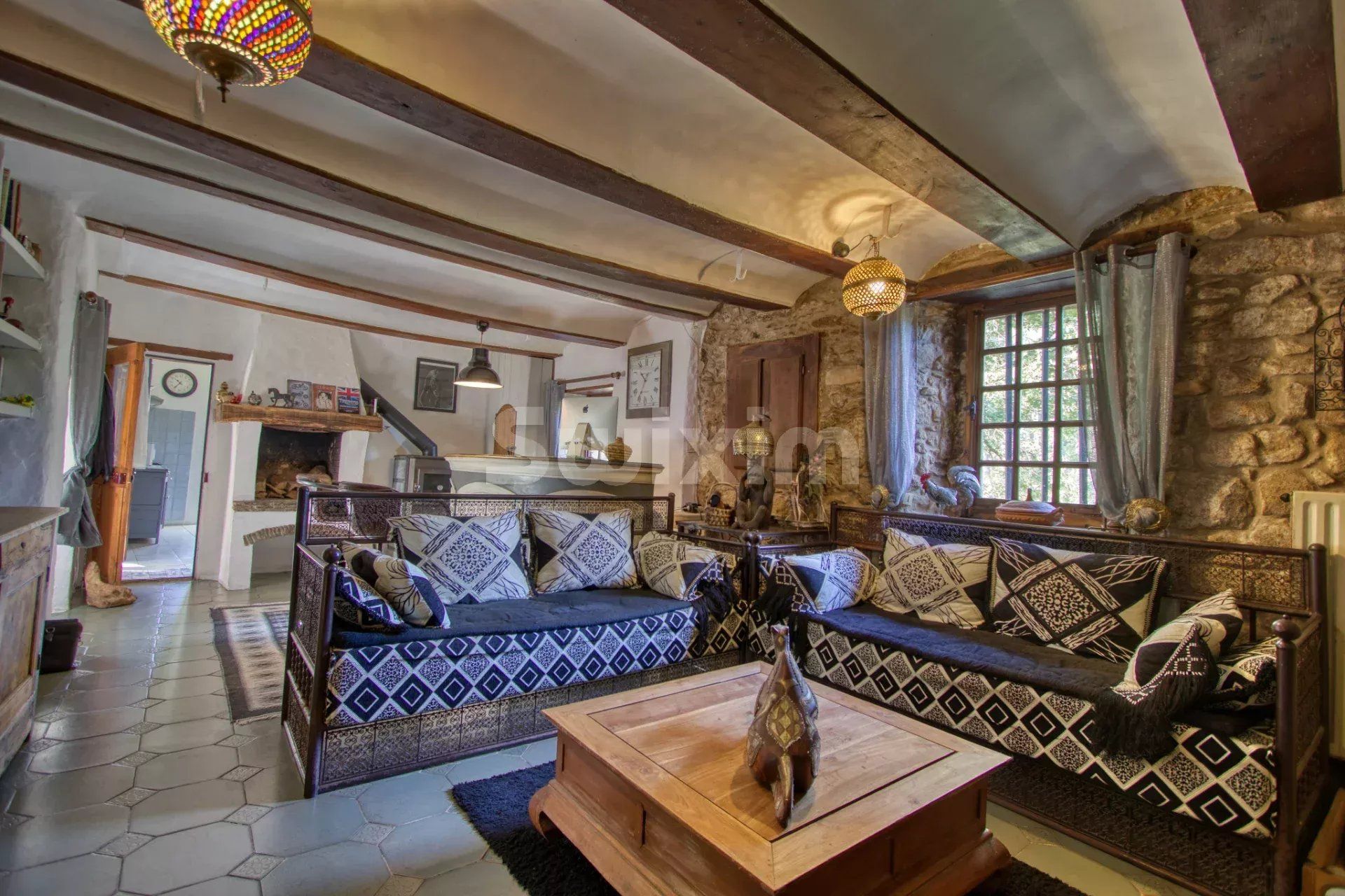 mas 13 Salas en venta en Aujac (30450)