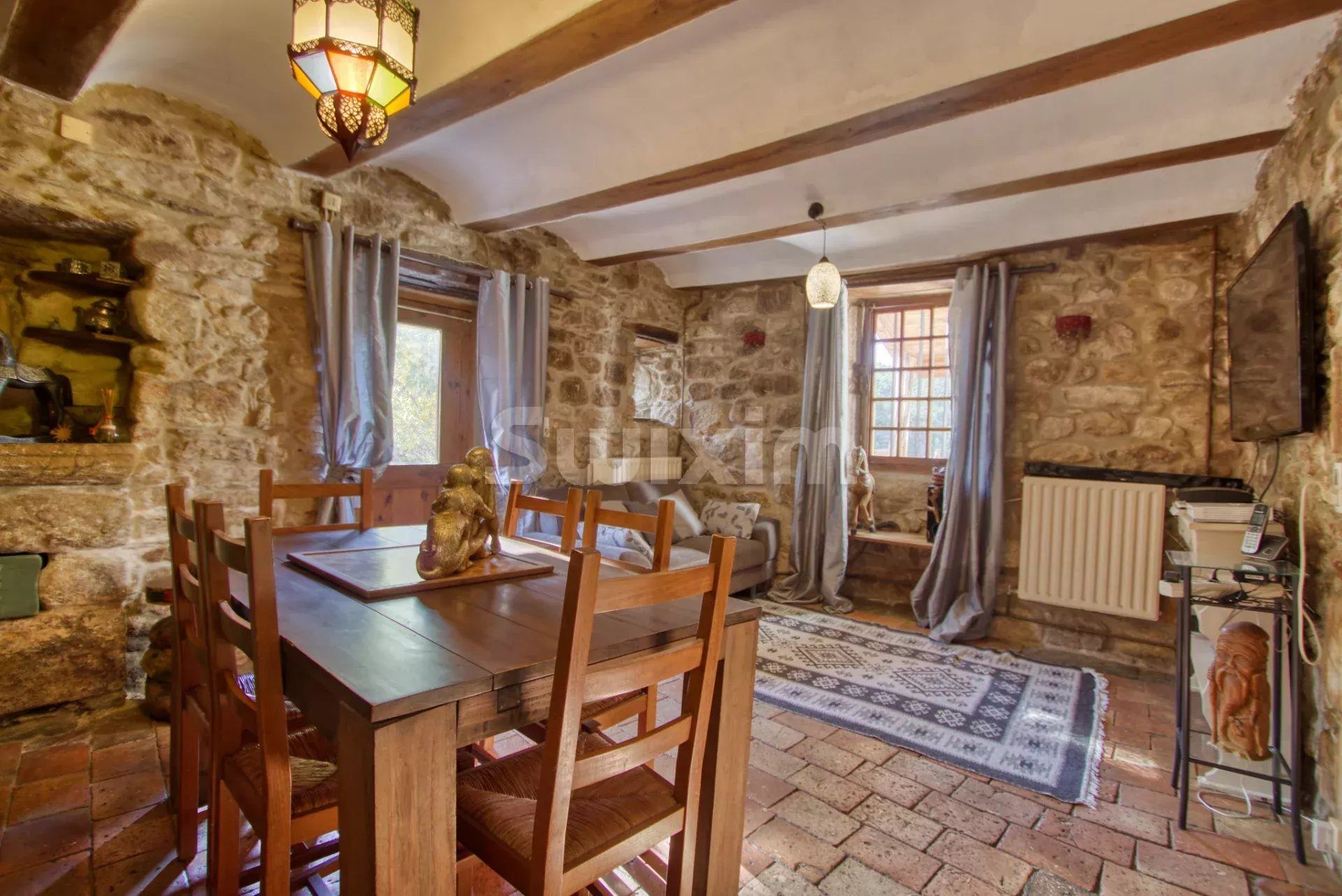 mas 13 Salas en venta en Aujac (30450)