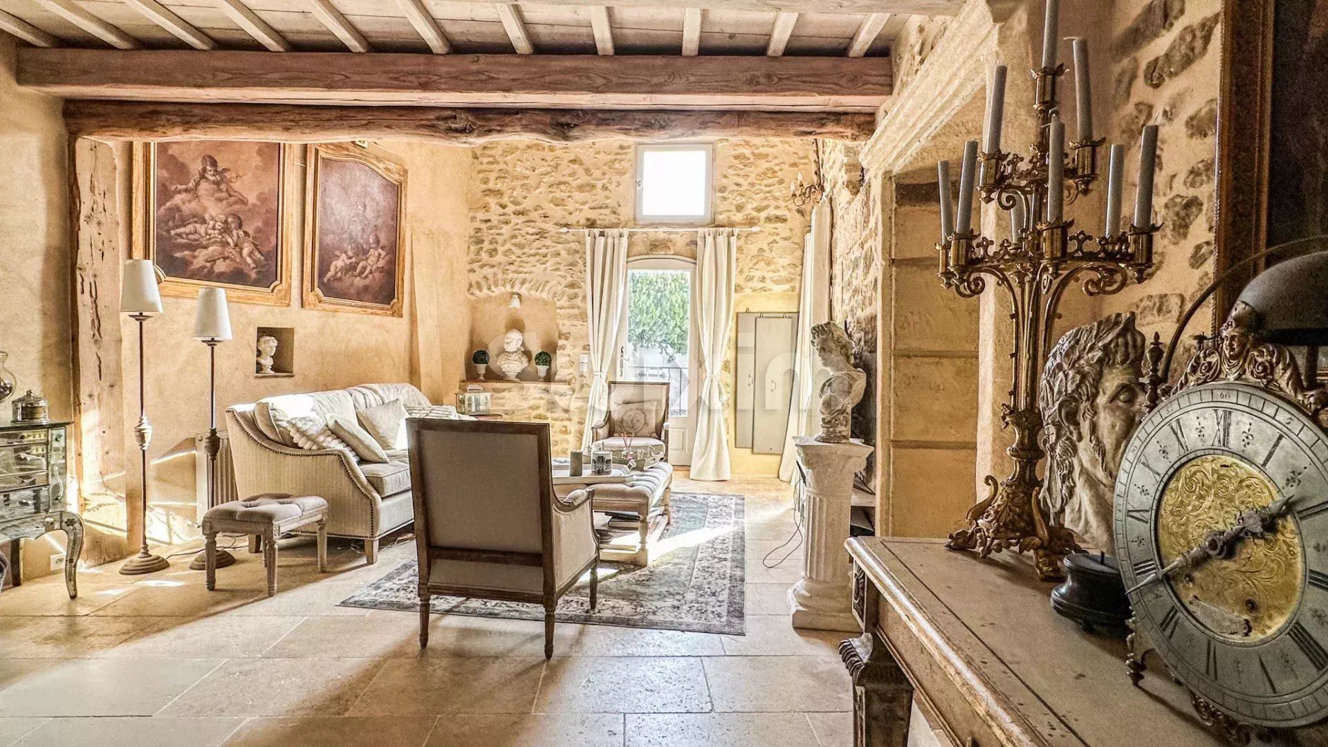 casa 8 Camere in vendita su Uzès (30700)