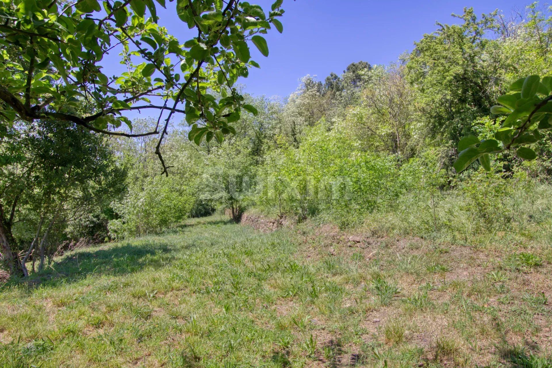 casa 5 Quartos para venda sobre Alès (30100)