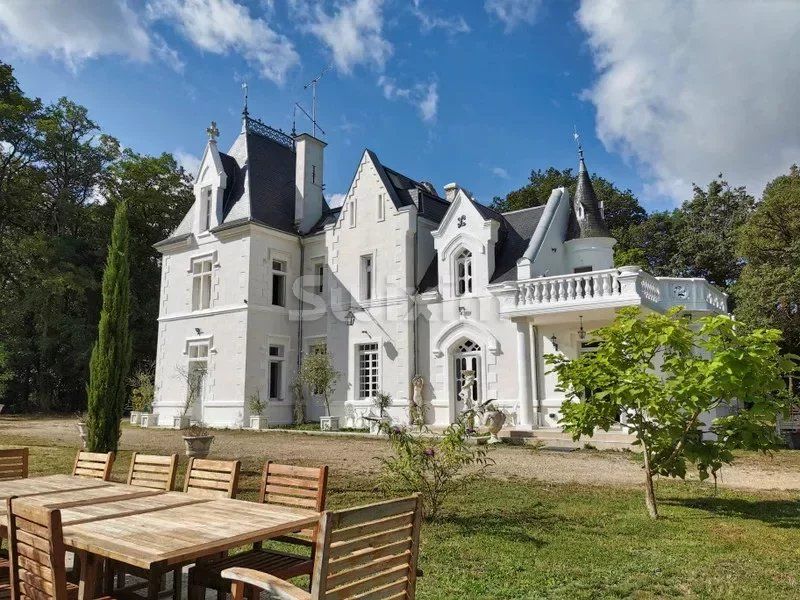 Vente Château / Manoir 425m² 10 Pièces à Saint-Aignan (41110) - Swixim