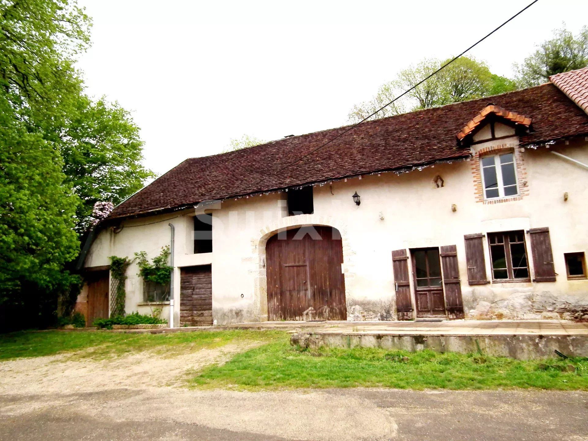 Vente Maison 133m² 6 Pièces à Lons-le-Saunier (39000) - Swixim
