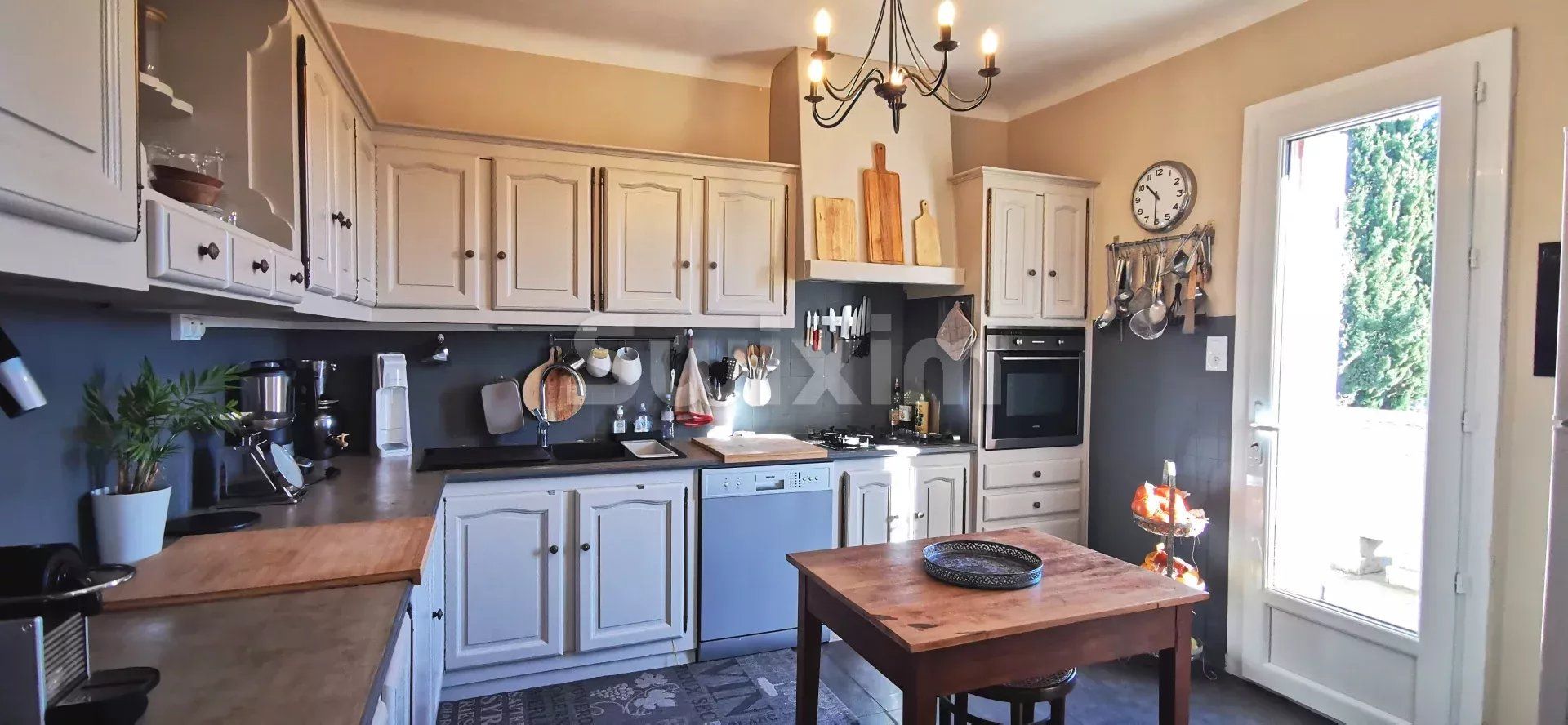 casa 12 Quartos para venda sobre Vacqueyras (84190)