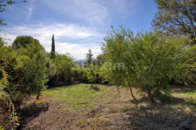 Sale Land Barjac 1500 m²