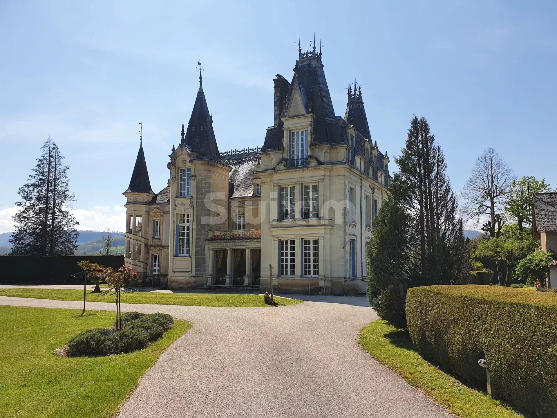 Vente Château / Manoir 660m² 12 Pièces à Ydes (15210) - Swixim