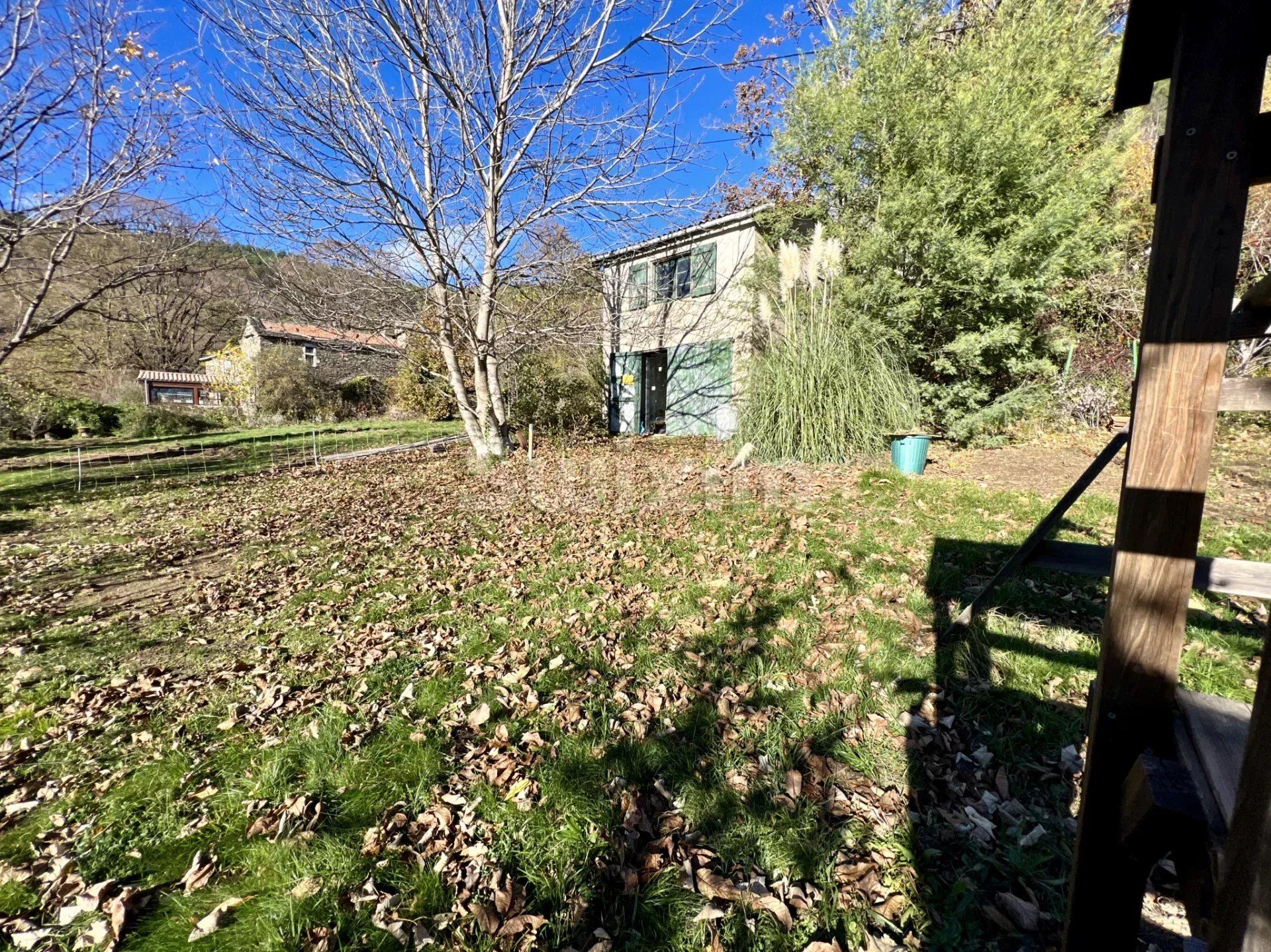 mas 4 Quartos para venda sobre Sainte-Cécile-d'Andorge (30110)