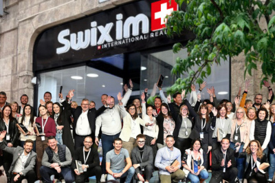 Franchise immobilière suisse : Pourquoi les franchisés Swixim international renouvellent leur contrat