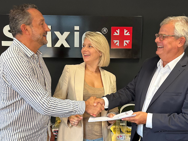 Franchise immobilière ou agence indépendante ? Caroline et Marc ont choisi d'ouvrir leur agence avec Swixim international à Sainte-Maxime